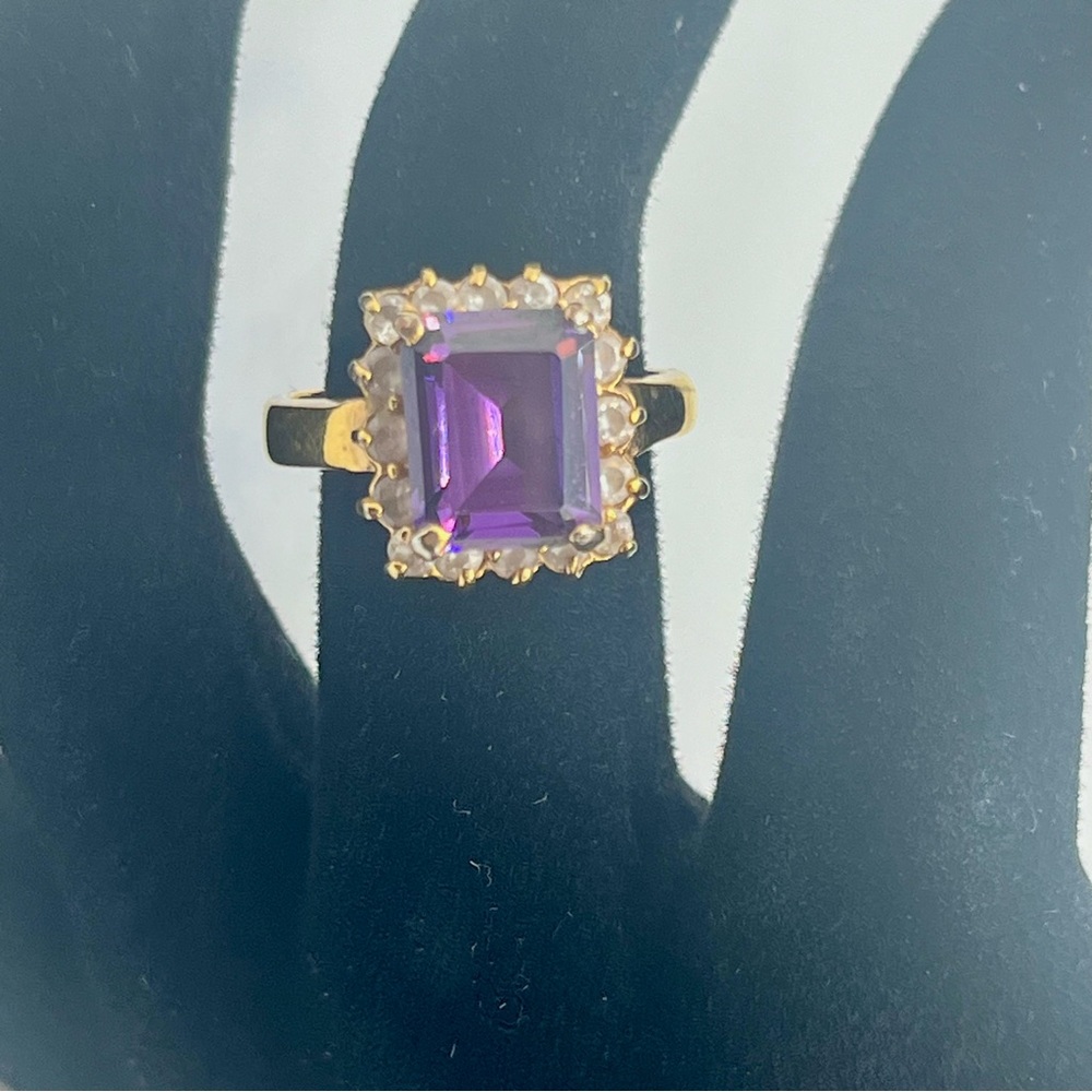 Vintage Lind purple cocktail ring 14k hge gold tone - Picture 5 of 11